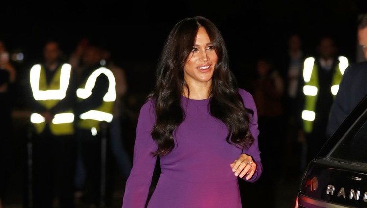 Meghan Markle llegando a la inauguración de la Cumbre Mundial One Young en Londres