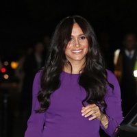 Meghan Markle algo tensa a su llegada a la inauguración de la Cumbre Mundial One Young en Londres