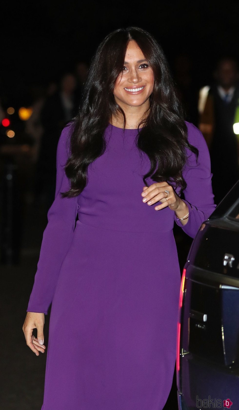 Meghan Markle algo tensa a su llegada a la inauguración de la Cumbre Mundial One Young en Londres