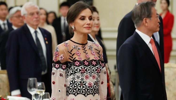 La Reina Letizia en la cena de gala en su Visita de Estado a Corea del Sur