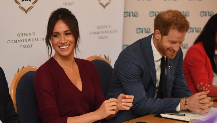 Los Duques de Sussex participando en una mesa redonda sobre igualdad de género de the Queen's Commonwealth Trust