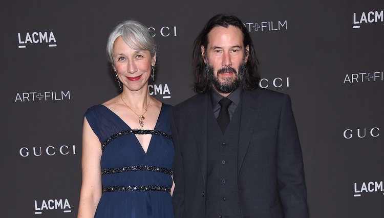 Keanu Reeves aparece con su novia Alexandra Grant en en la gala LACMA