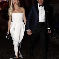 José María Manzanares y Rocio Escalena llegando a los premios Harper's Bazaar 2019