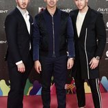 Nick Jonas, Joe Jonas y Kevin Jonas en Los 40 Music Awards 2019