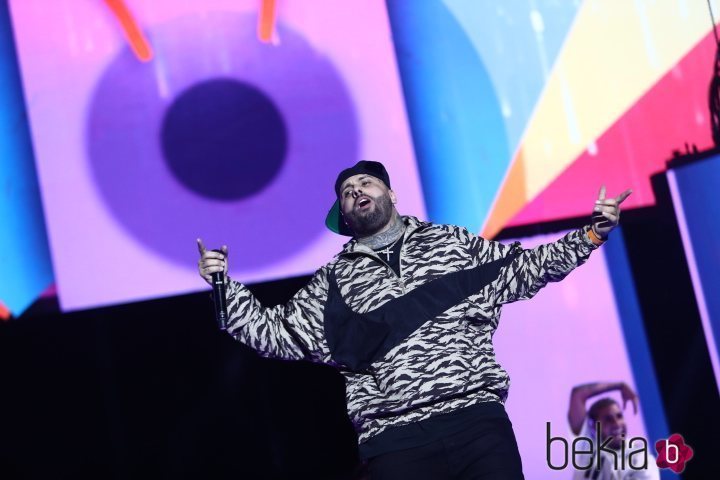 Nicky Jam en su actuación en Los 40 Music Awards 2019