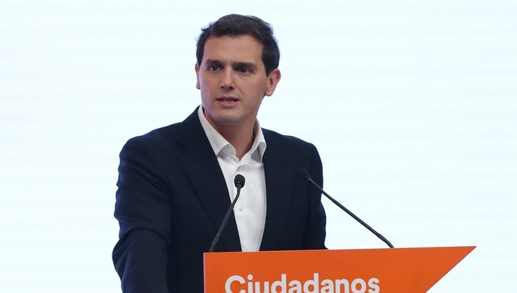 Albert Rivera anunciando su dimisión como Presidente de Ciudadanos