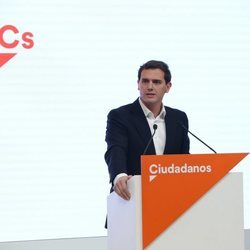 Albert Rivera anunciando su dimisión como Presidente de Ciudadanos