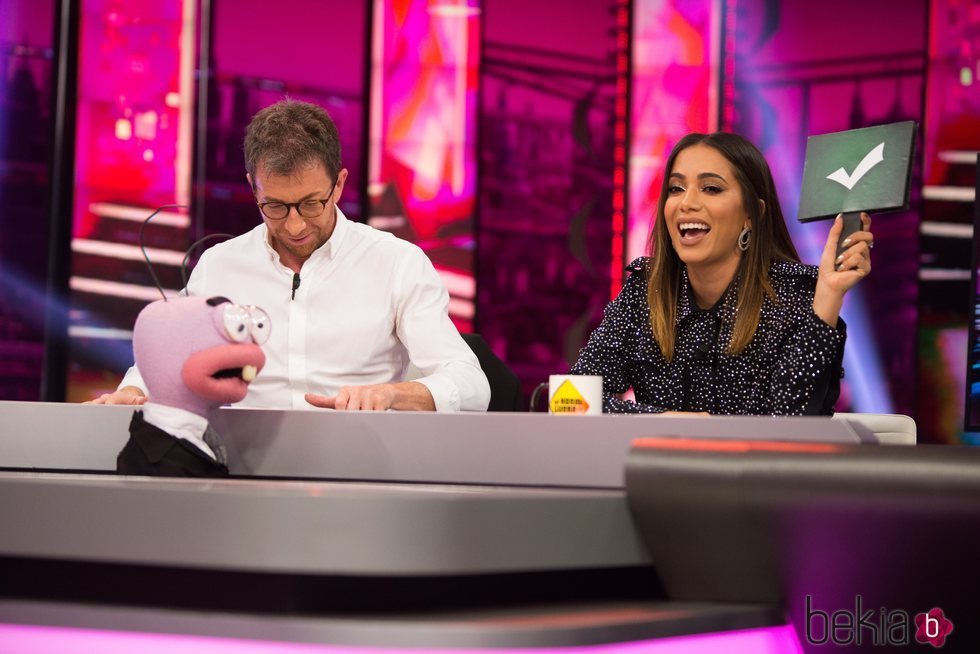 Anitta con Pablo Motos en 'El Hormiguero'