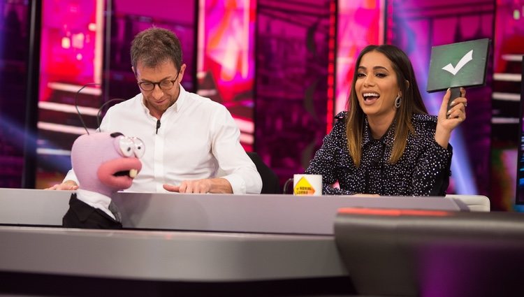 Anitta con Pablo Motos en 'El Hormiguero'