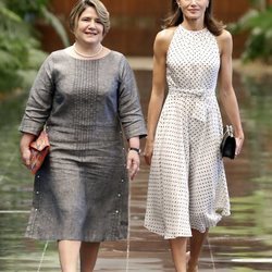 La Reina Letizia con Lis Cuesta en la ceremonia de bienvenida en su Visita de Estado a Cuba