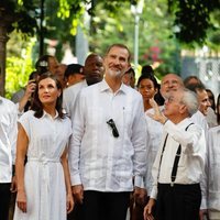 Los Reyes Felipe y Letizia en El Templete de la Plaza de Armas de La Habana Vieja