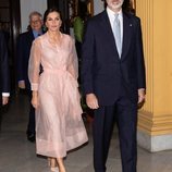 Los Reyes Felipe y Letizia en la cena en honor al Presidente de Cuba en su Visita de Estado a Cuba