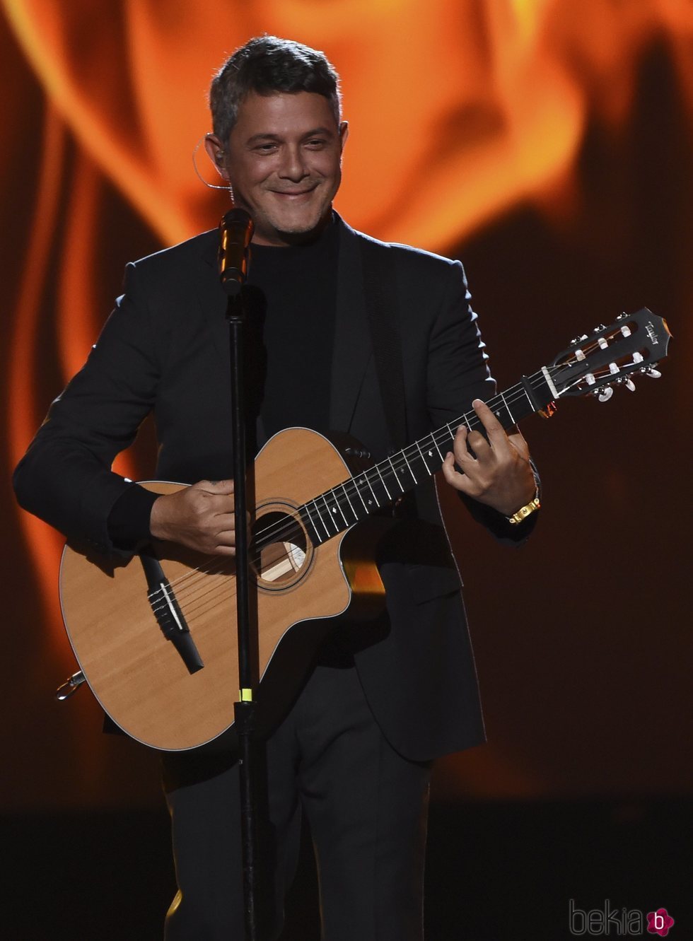 Alejandro Sanz actuando en el premio Persona del Año 2019 en los Grammy Latino