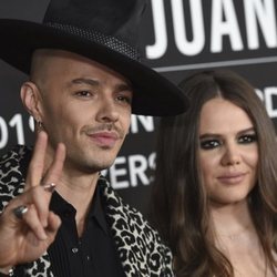 Jesse y Joy en la alfombra roja del premio Persona del Año 2019 en los Grammy Latino