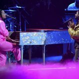 Alicia Keys y Miguel actuando en los Grammy Latino 2019