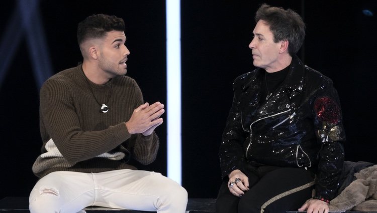 Pol Badía y Maestro Joao hablando en la gala 11 de 'GH VIP 7'