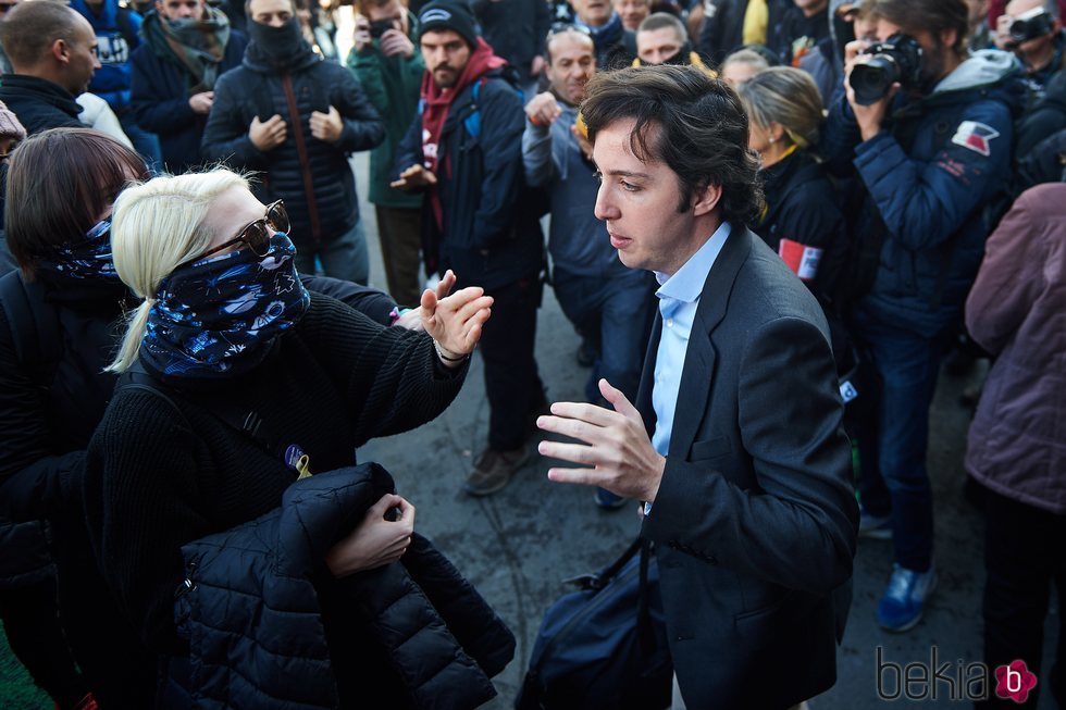 El Pequeño Nicolás enfrentándose a los CDR en la estación de Sants en Barcelona