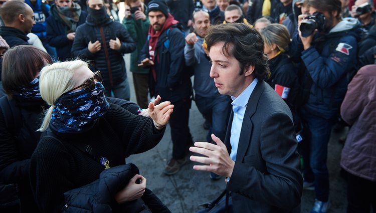 El Pequeño Nicolás enfrentándose a los CDR en la estación de Sants en Barcelona