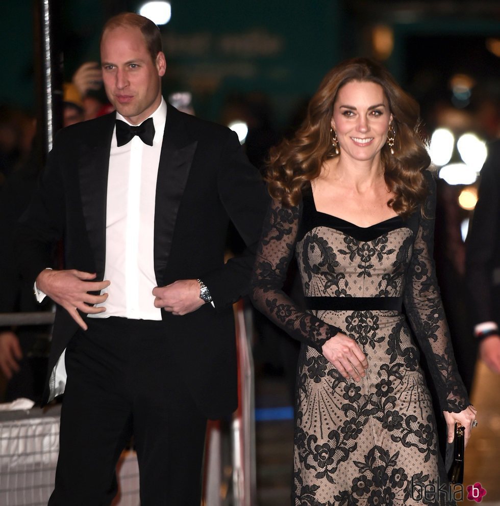 Los Duques de Cambridge a su llegada a la Royal Variety Performance 2019