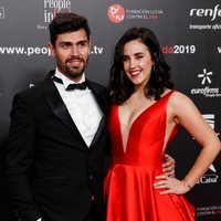 Patry Jordan y su pareja en la gala People in Red 2019