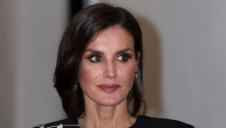 La Reina Letizia en la entrega del Premio Francisco Cerecedo a Javier Cercas