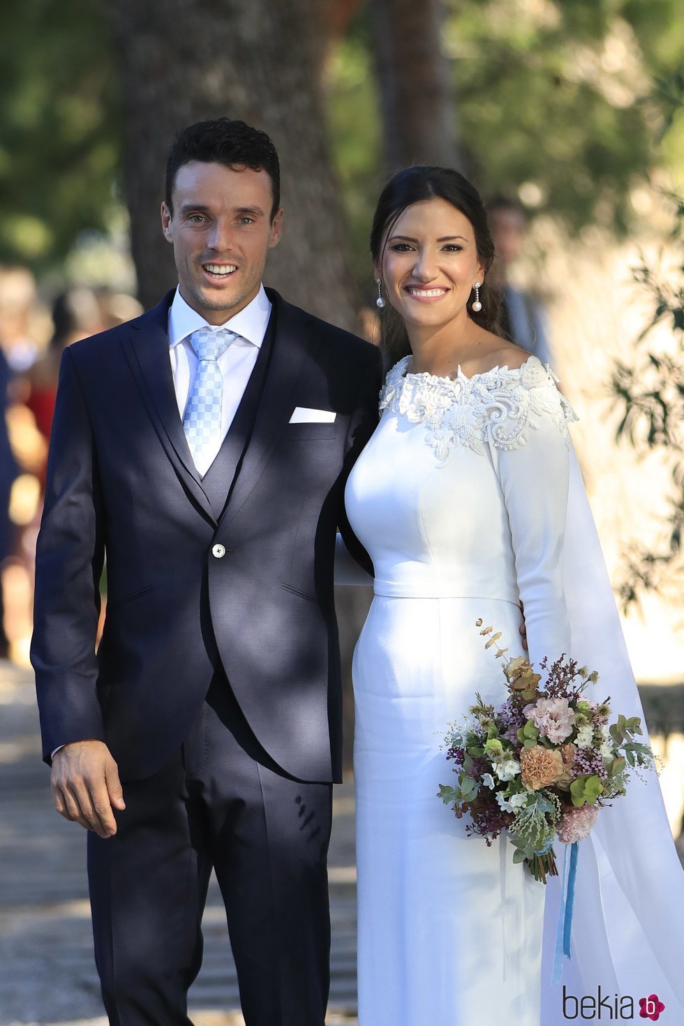 Roberto Bautista y Ana Bodí en el día de su boda