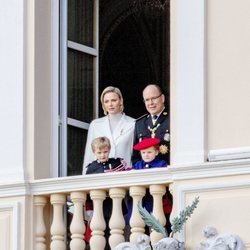 Alberto y Charlene de Mónaco con sus hijos Jacques y Gabriella de Mónaco en el Día Nacional de Mónaco 2019