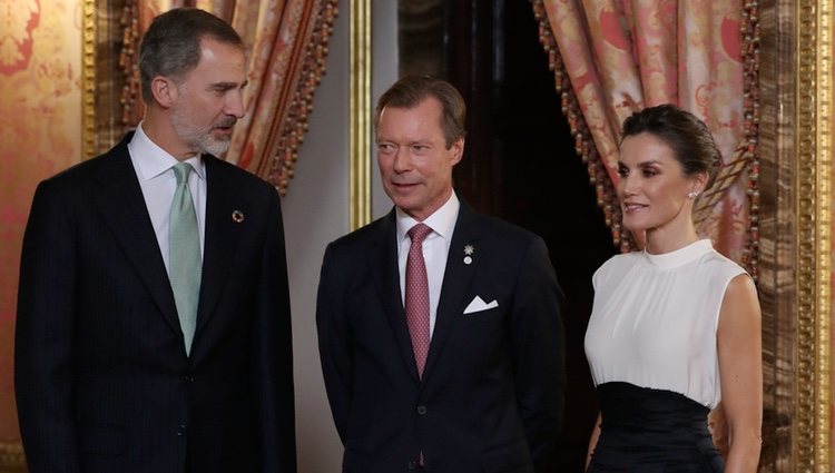 Los Reyes Felipe y Letizia y Enrique de Luxemburgo en la recepción por la Conferencia sobre el Cambio Climático