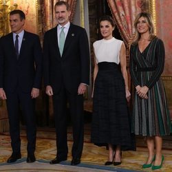 Los Reyes Felipe y Letizia con Pedro Sánchez y Begoña Gómez en la recepción por la Conferencia sobre el Cambio Climático