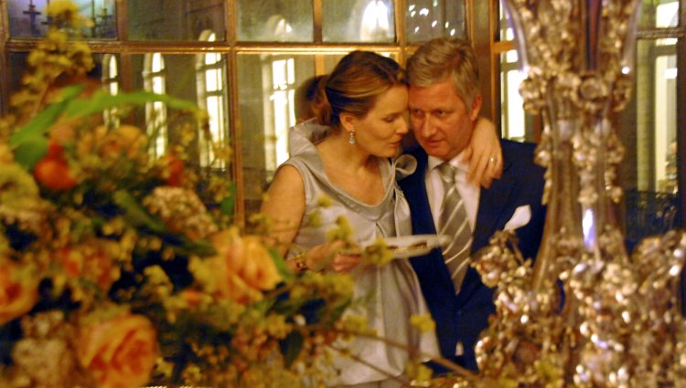 Felipe y Matilde de Bélgica en una fiesta en los años 90