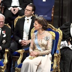 El Rey Carlos Gustavo, la Reina Silvia, el Príncipe Daniel y la Princesa Victoria de Suecia en los premios Nobel 2019