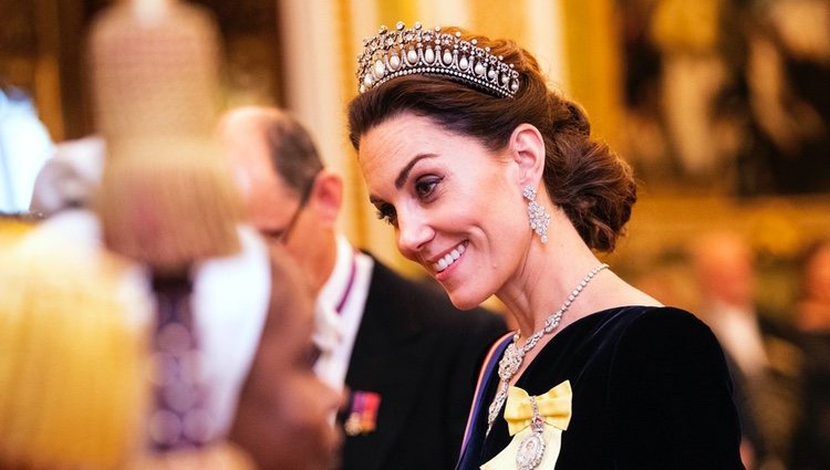 Kate Middleton, muy simpática en la recepción al cuerpo diplomático en el Palacio de Buckingham