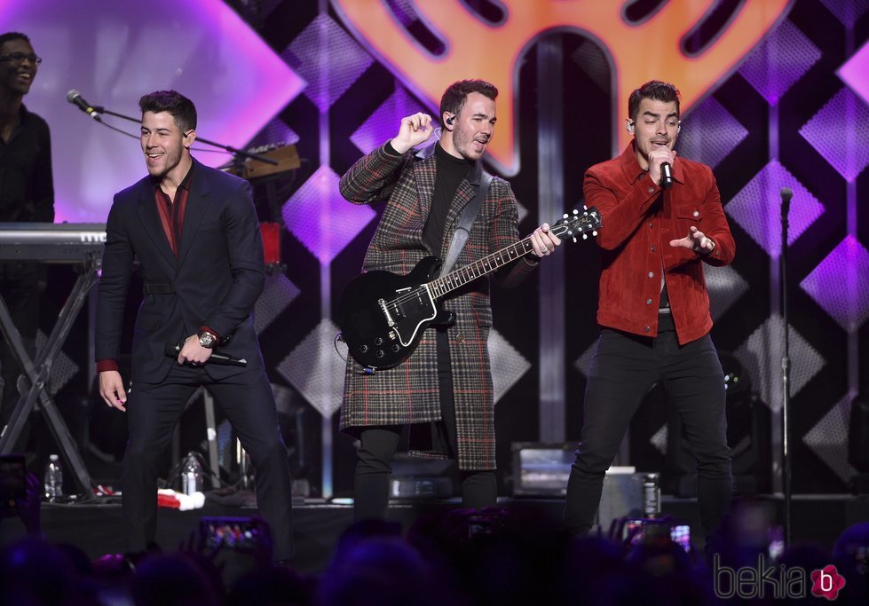 Los Jonas Brothers en el concierto Jingle Bell 2019