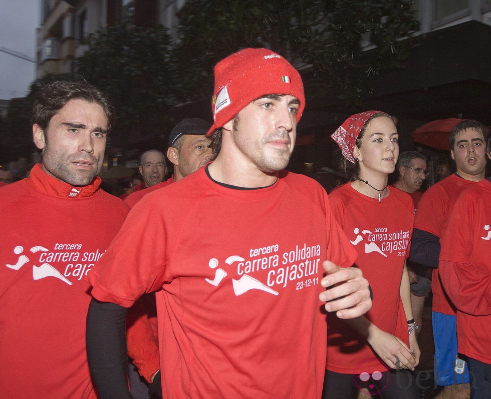 Fernando Alonso en una carrera solidaria