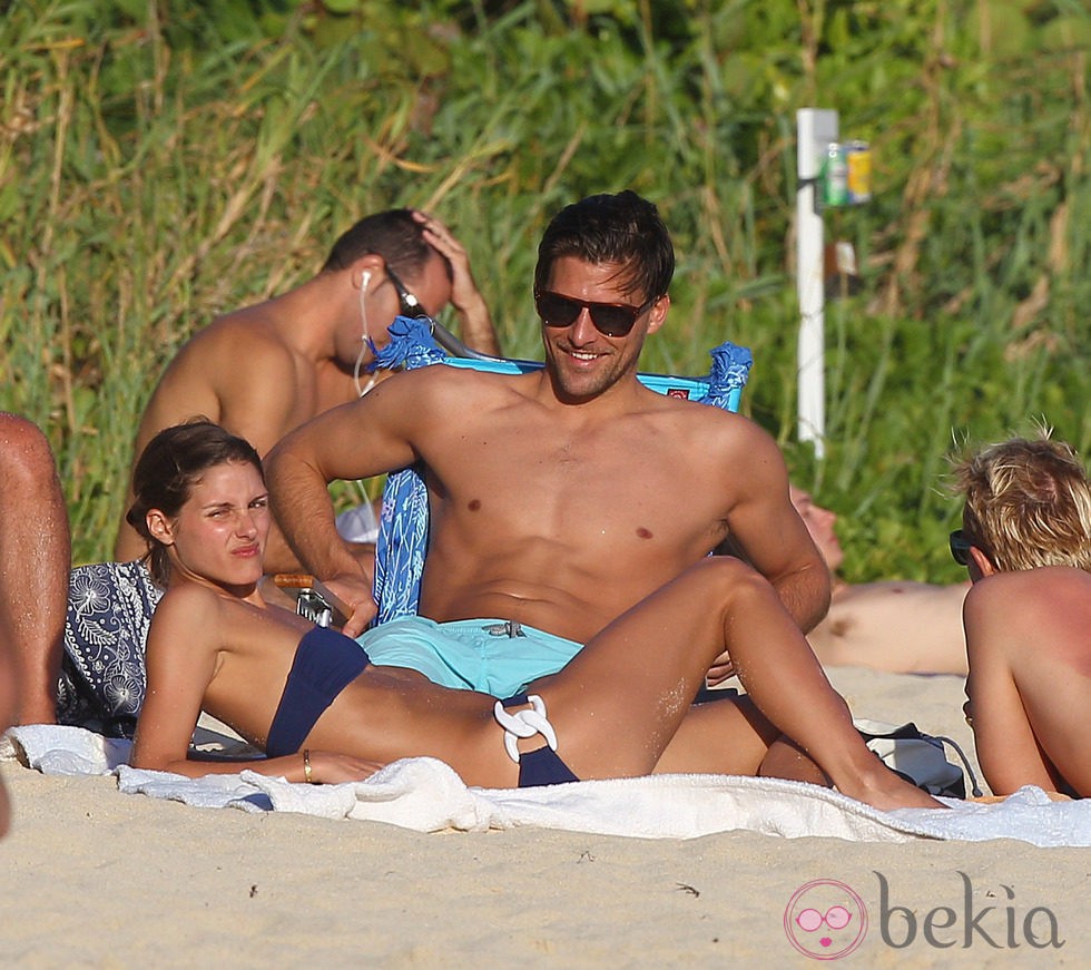 Olivia Palermo y Johannes Huebl toman el sol en San Bartolomé