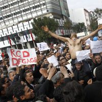 Manifestantes en favor de la Revolución de Túnez en 2011