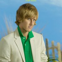 Gabriel Mann en la foto promocional de la serie 'Revenge'