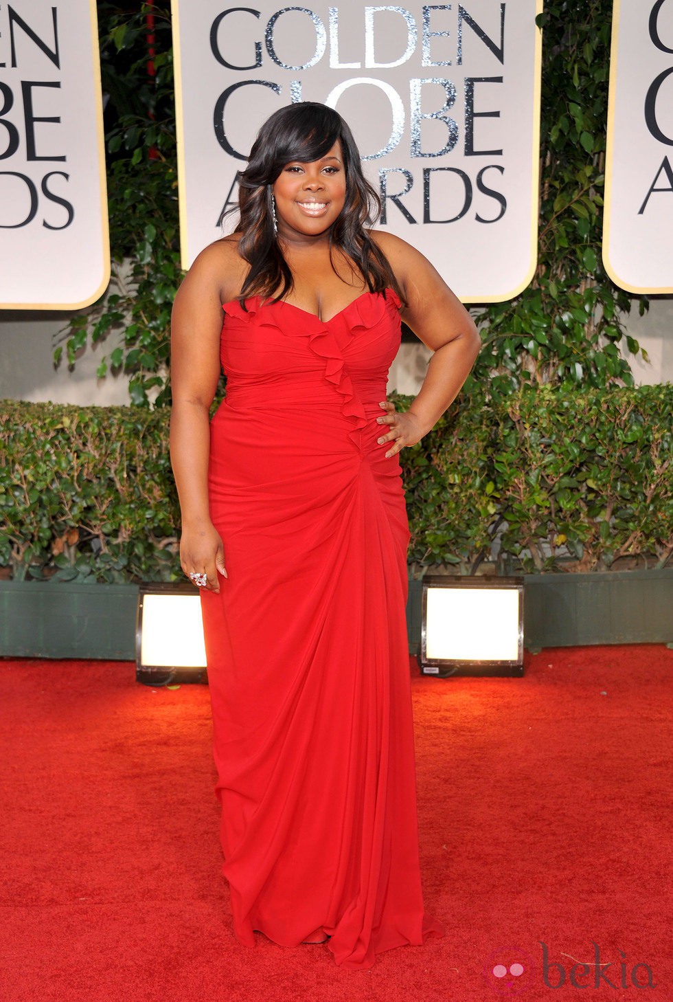 Amber Riley en la alfombra roja de los Globos de Oro 2012