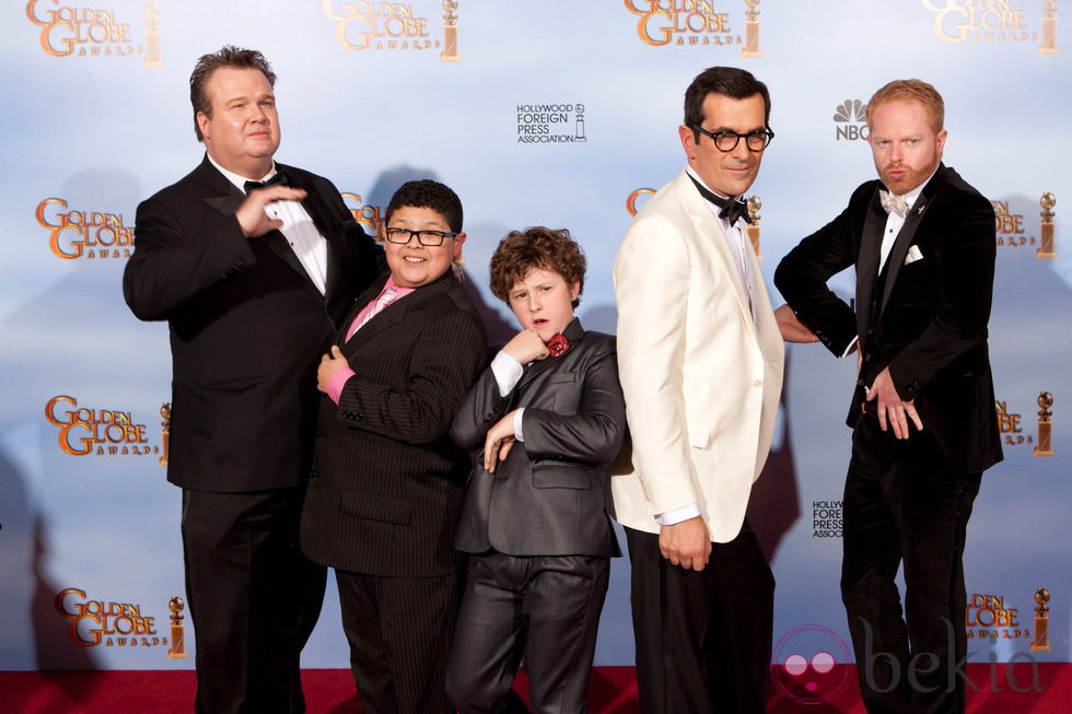 Reparto masculino de la serie 'Modern Family' en los Globos de Oro 2012