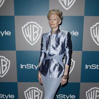 Tilda Swinton en la fiesta organizada por Warner Bros tras los Globos de Oro 2012