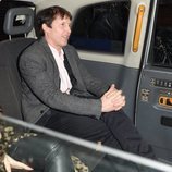 James Blunt acudiendo a la fiesta de compromiso de la Princesa Beatriz de York y Edoardo Mapelli