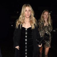 Ellie Goulding acudiendo a la fiesta de compromiso de la Princesa Beatriz de York y Edoardo Mapelli