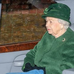 Isabel II acudiendo a la Iglesia de Santa María Magdalena en Sandringham, Norfolk