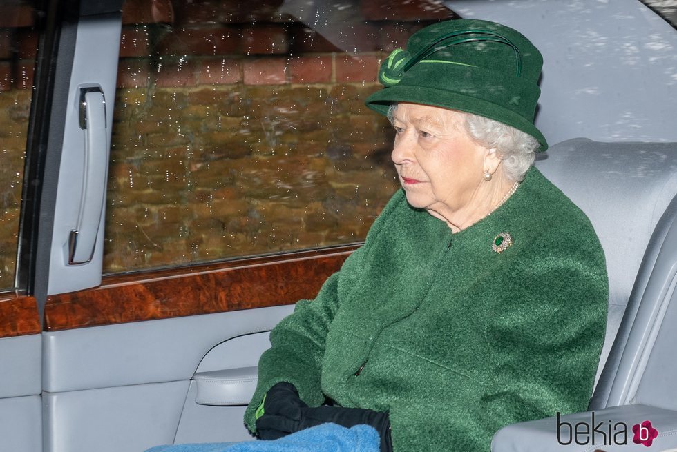 Isabel II acudiendo a la Iglesia de Santa María Magdalena en Sandringham, Norfolk