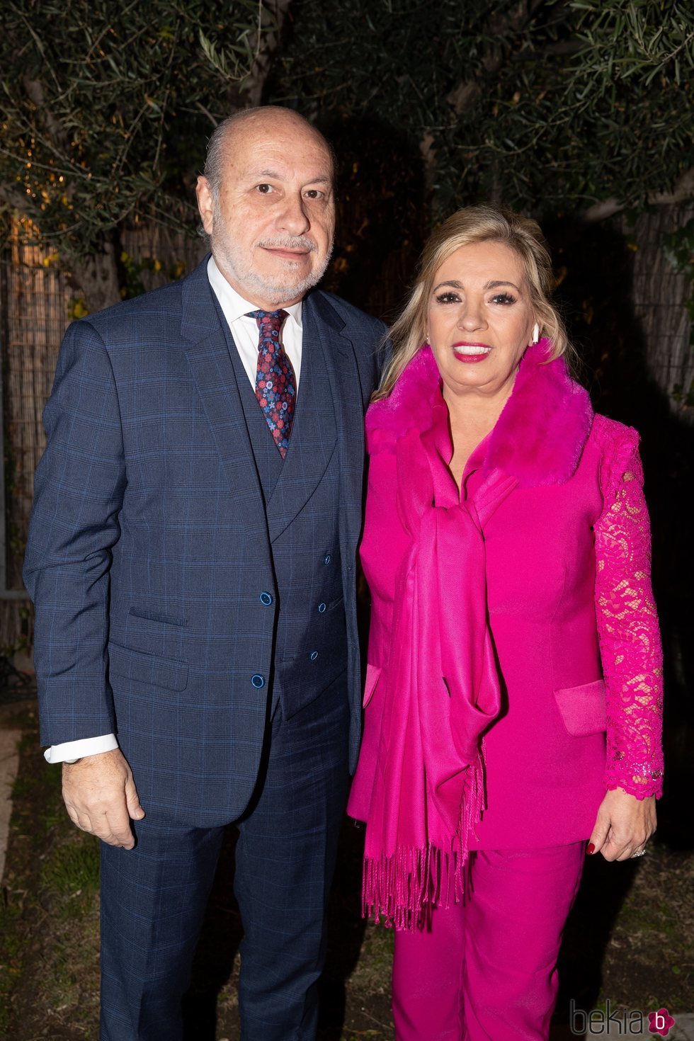 Carmen Borrego y su marido José Carlos llegando a la cena de Nochebuena