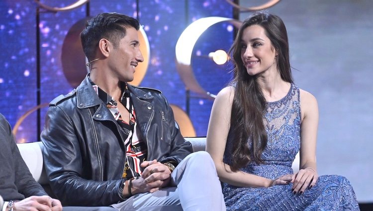 Adara y Gianmarco se miran cómplices en el debate final de 'GH VIP 7'