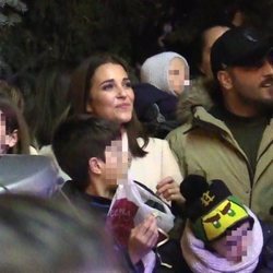 David Bustamante y Paula Echevarría viendo la Cabalgata de Reyes 2020