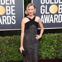 Naomi Watts en la alfombra roja de los Globos de Oro 2020