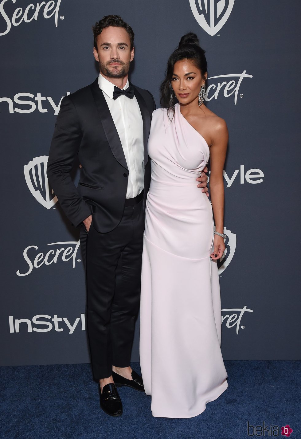 Nicole Scherzinger y Thom Evans posando juntos por primera vez