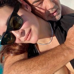 Vicky Martín Berrocal en República Dominicana con su pareja